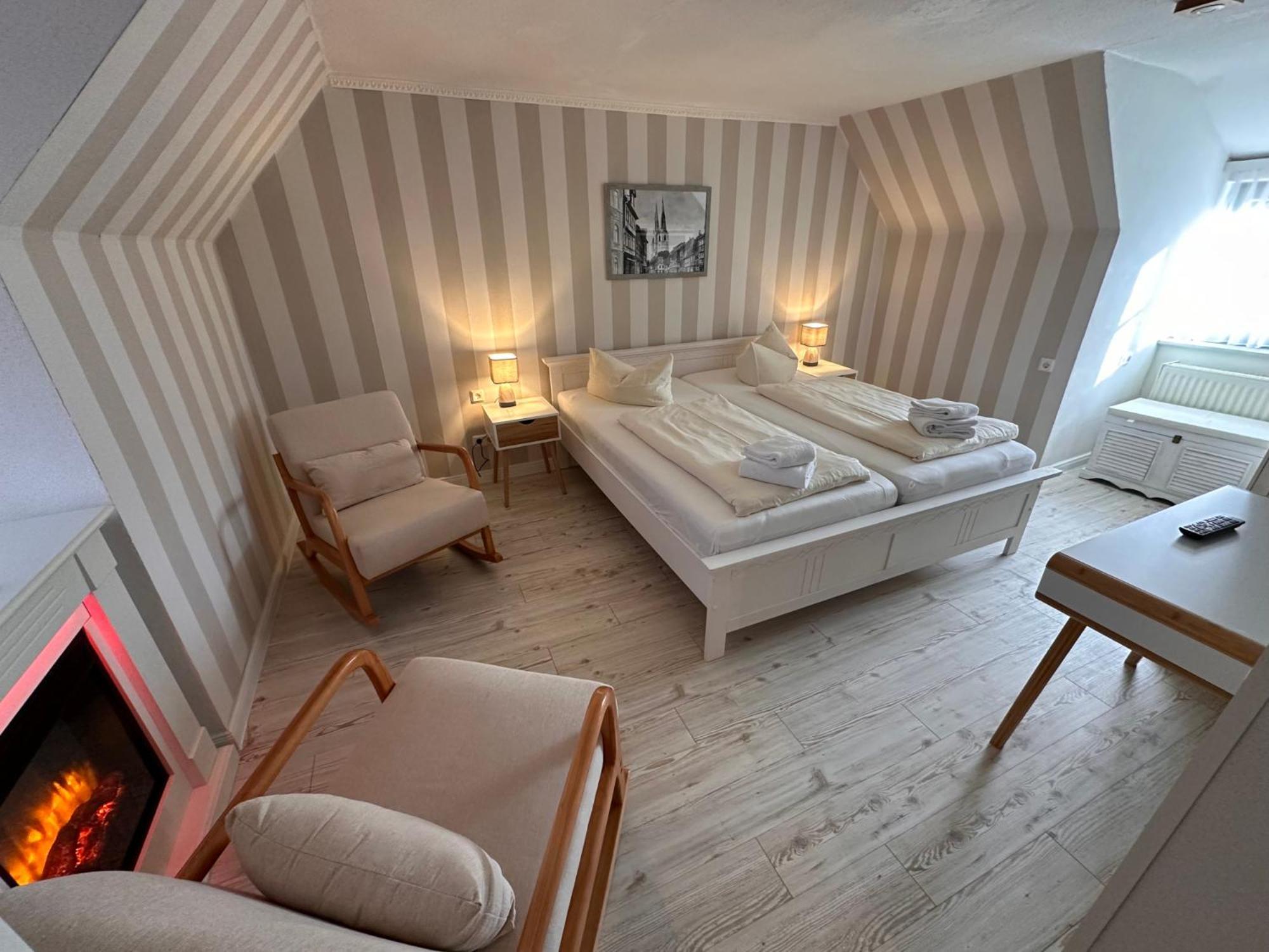 Zur Goldenen Sonne Bed and breakfast 3*