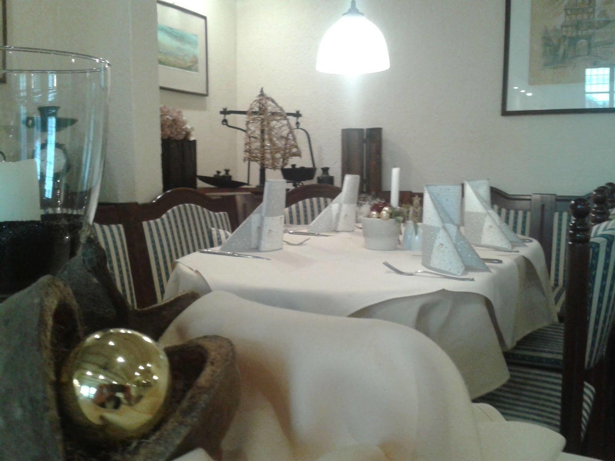 Zur Goldenen Sonne 3* Кведлинбург